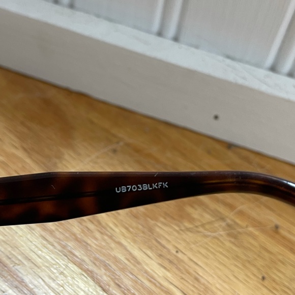 Fendi Oversized Aviator Sunglasses - Picture 5 of 10